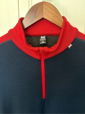 Helly Hansen Merino wool Men’s Navy and Red Half-Zip base layer